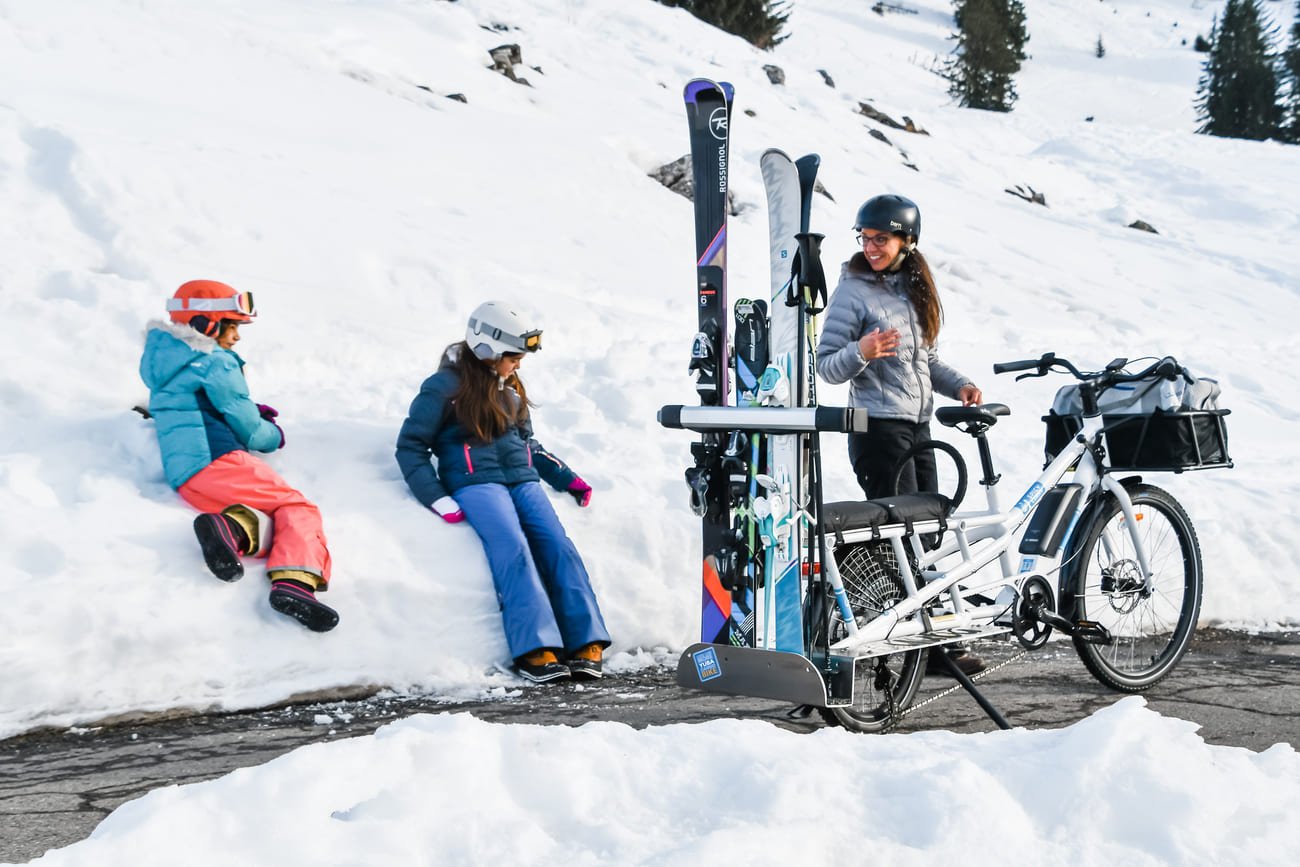 The Accessories You Need for Cycling During Winter